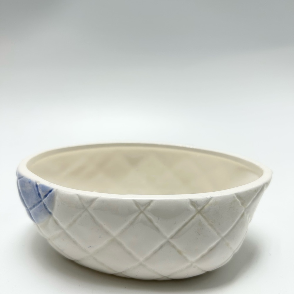 🦆Norcrest - Porcelain Soap dish.